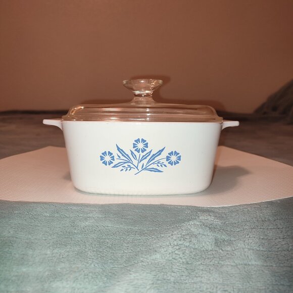 Corningware White and Blue Floral Casserole Dish - Picture 5 of 11
